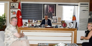 finlandiyali-baskandan-baskan-topalogluna-ziyaret.jpg