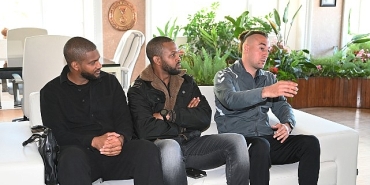 fransiz-eski-futbolcu-faty-baskan-topaloglunu-ziyaret-etti.jpg