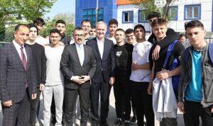genclerin-yoluna-isik-tutacak-etkinlik-basladi-luaH3QbR.jpg