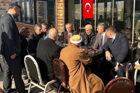 genel-sekreter-baracli-kartepede-vatandaslarla-bulustu.jpg