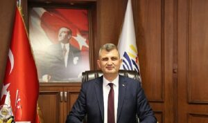 golcuk-belediye-baskani-ali-yildirim-sezer-19-mayis-tam-bagimsiz-devlet-kurma-kararinin-ilk-W6ZDIjyP.jpg