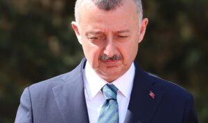 her-mirac-insanoglu-icin-bir-sinavdir-DQFyOOzt.jpg