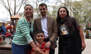 huseyin-can-guner-vatandaslarla-bayramlasti-sF6UuNVr.jpg