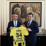 ibb-baskani-ekrem-imamoglu-fenerbahce-spor-kulubu-baskani-ali-kocu-ve-yeni-yonetim-kurulu-uyelerini-sarachanede-agirladi.jpg