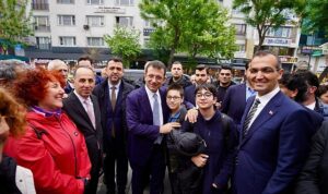 ibb-baskani-ekrem-imamoglu-sislinin-cicegi-burnunda-belediye-baskani-emrah-sahana-tebrik-ziyaretinde-bulundu-sZqLd2Mj.jpg