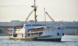 istanbul-buyuksehir-belediyesi-sivana-girecek-ogrencilere-ulasim-ucretsiz-JaK9NfAN.jpg