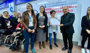 izmir-buyuksehirden-engellilerin-hayatlarina-dokunacak-iki-ornek-proje-fkDRCStK.jpg