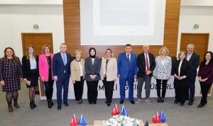 izmir-il-milli-egitim-mudurlugunden-iklim-degisikligine-uyum-projesi-OhekKkFS.jpg