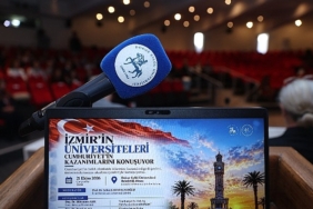 İzmir’in Üniversiteleri Cumhuriyet’in Kazanımlarını DEÜ’de Konuştu