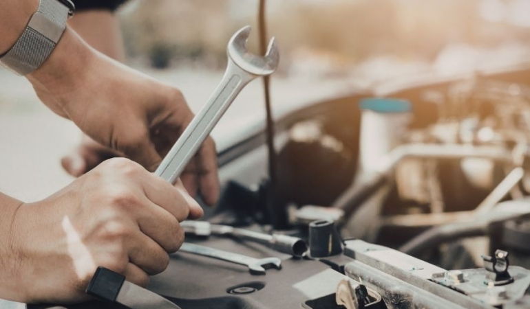 İzmir’de Üst Segment Araçlara Profesyonel Servis