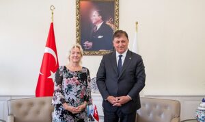 izmirde-bm-kalkinma-programi-ile-uzun-vadeli-is-birligi-karari-IB2UOVlD.jpg