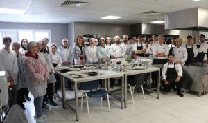 izmirde-gastronomi-ve-tasarim-sempozyumu-yapildi-kqAF2kRD.jpg