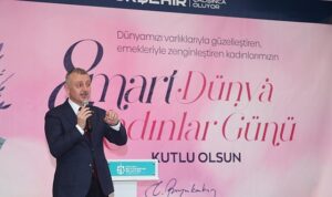 kadin-elinin-degdigi-her-yer-guzellesiyor-jYcTnntu.jpg
