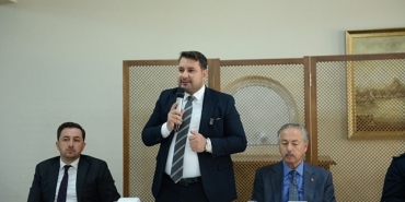 kahramankazan-belediye-baskani-selim-cirpanoglu-19-ekim-muhtarlar-gunu-kapsaminda-mahalle-muhtarlari-ile-bir-araya-geldi.jpg