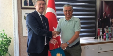 kanafeyevden-baskan-topalogluna-ziyaret.jpg