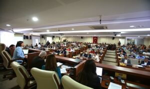 karabaglar-belediye-meclisi-mayis-ayi-toplantisini-gerceklestirdi-nisan-ayi-faaliyetleri-paylasildi-7aEqOn6i.jpg