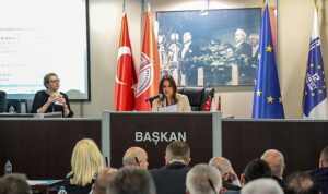 karsiyaka-belediye-meclisi-ilk-toplantisini-yapti-FYX9EDR4.jpg