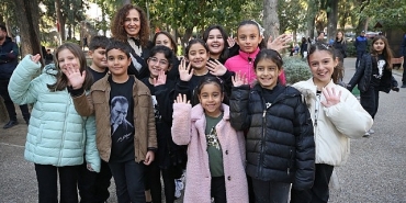 karsiyaka-belediyesinden-cevreci-cocuklara-odul.jpg