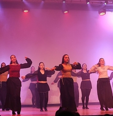 Karşıyaka’da halk dansları kurslarına rekor kayıt!