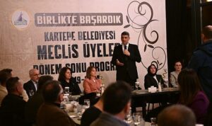 kartepe-belediye-baskani-avmmustafa-kocaman-kartepe-belediyesi-meclis-uyeleriyle-bir-araya-gelerek-birlikte-gecirdikleri-X5pgiYJE.jpg