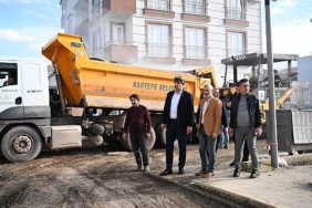 kartepe-istasyon-mahallesine-280-ton-asfalt-serildi.jpg