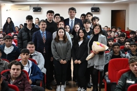 kartepe-mtal-ogrencileri-kocamani-dinledi.jpg