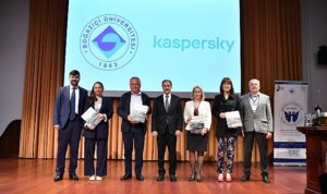 kaspersky-istanbul-seffaflik-merkezini-acti-ve-bogazici-universitesi-ile-mutabakat-anlasmasi-imzaladi-Wr3S7sCV.jpg