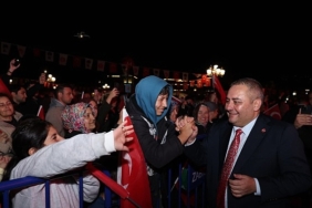 Keçiören’de Cumhuriyet Bayramı Uğur Işılak Konseriyle Kutlandı