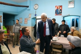 kemalpasa-belediye-baskani-mehmet-turkmen-vatandaslarla-bir-araya-geldigi-hemsehri-ziyaretleri-gerceklestiriyor.jpg