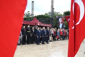 Kemer’de 29 Ekim çelenk töreni