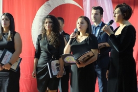 kemerde-ogretmenler-gunu-kutlandi.jpg