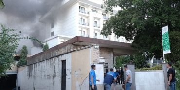 kemerde-otel-yangini.jpg