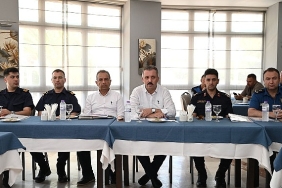 kemerde-turizm-sezonu-guvenlik-ve-denetim-toplantisi.jpg