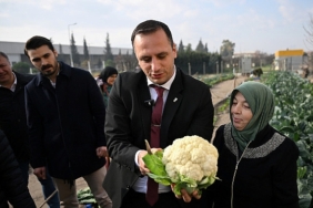 kent-bostani-kadinlarin-elinde-yeserdi.jpg