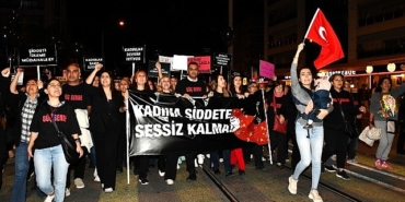 kirik-saclar-cigliden-ses-yukseltti.jpg