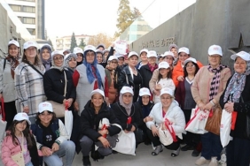 kirkagacli-kadinlar-adim-adim-manisayi-gezdi.jpg