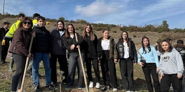 kocaeli-buyuksehir-1-marti-unutmuyor-unutturmuyor-1-mart-anisina-hatira-ormani-olusturuldu.jpg