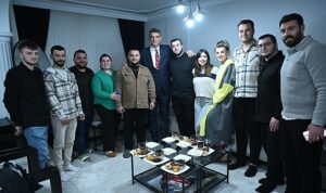 kocaman-belediye-baskanligi-makami-bir-hizmet-makamidir-AVsLiwdP.jpg