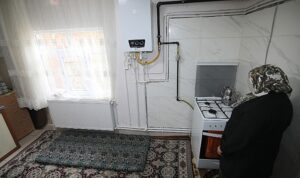 komur-kullanan-1371-dar-gelirli-ailemizi-dogalgazla-bulusturduk-cKZvBSpS.jpg