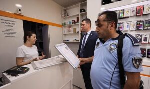 konak-zabitasindan-ruhsat-ve-kaldirim-isgaline-siki-denetim-EmB5dtAi.jpg