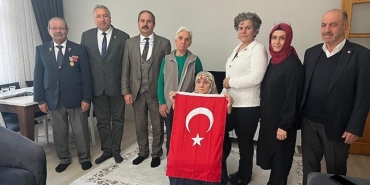 konya-buyuksehir-sehit-ogretmenlerin-ailelerini-unutmadi.jpg