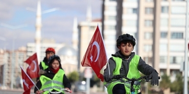 konya-buyuksehirin-guvenli-okul-yollari-projesinde-29-ekim-coskusu.jpg