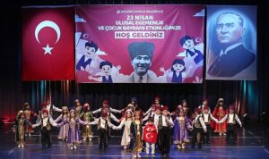 kucukcekmece-belediyesi-23-nisan-ulusal-egemenlik-ve-cocuk-bayrami-dolayisiyla-duzenledigi-birbirinden-renkli-etkinliklerle-bfgPNkbM.jpg