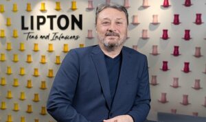 lipton-turkiye-cay-hasadi-icin-kollari-sivadi-Cbyw2fEa.jpg