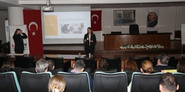 losevden-farkindalik-ve-bilinclilik-semineri.jpg