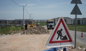 luleburgaz-belediyesinden-tam-saha-calisma-sokak-ve-caddeler-birer-birer-yenileniyor-kujLrMJs.jpg