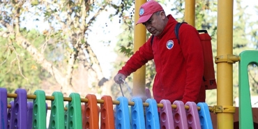 mendereste-parklar-dezenfekte-edildi.jpg