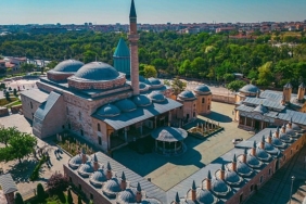 mevlana-celaleddin-i-rumi-vefatinin-751inci-yilinda-ege-universitesinde-anilacak.jpg
