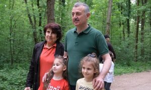 minik-dostlarindan-baskana-tesekkurler-tahir-amca-NXW9gF8w.jpg