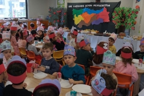 minik-ogrenciler-yerli-mali-haftasini-kutluyor.jpg